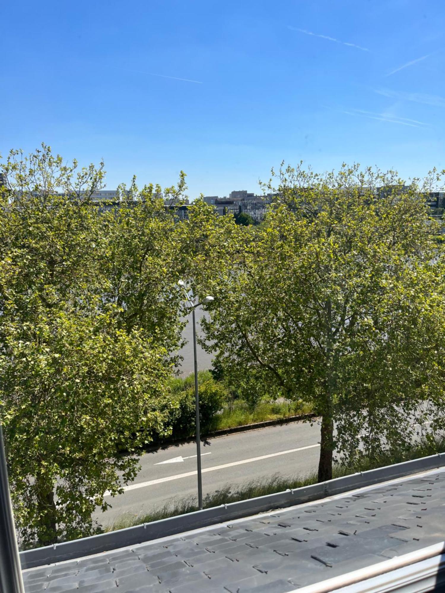 Apartment De Charme Vue Sur Loire